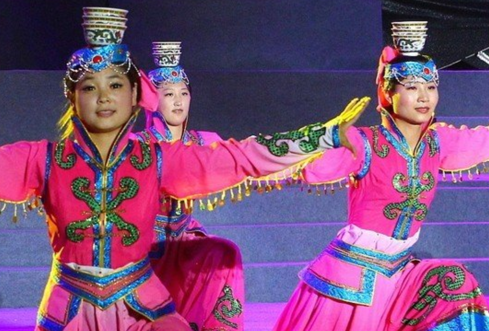 中国蒙古族舞蹈艺术论